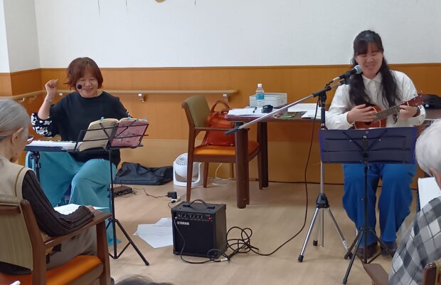 笑顔と歌声に包まれた素敵な時間🎶「こころうた」さんボランティア訪問！