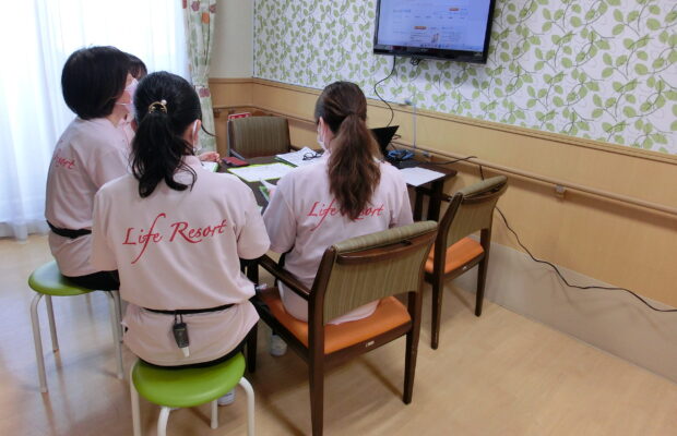 📃月1回の研修会＆スタッフミーティング～質の高い訪問看護と職場環境の改善～